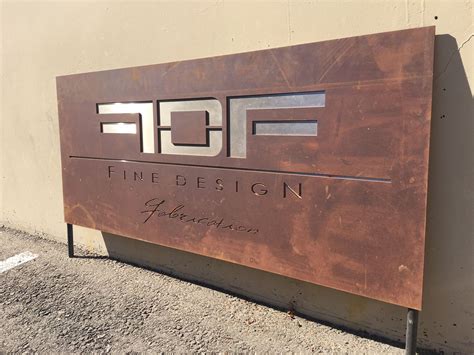 aluminum sign fabrication|custom made aluminum signs.